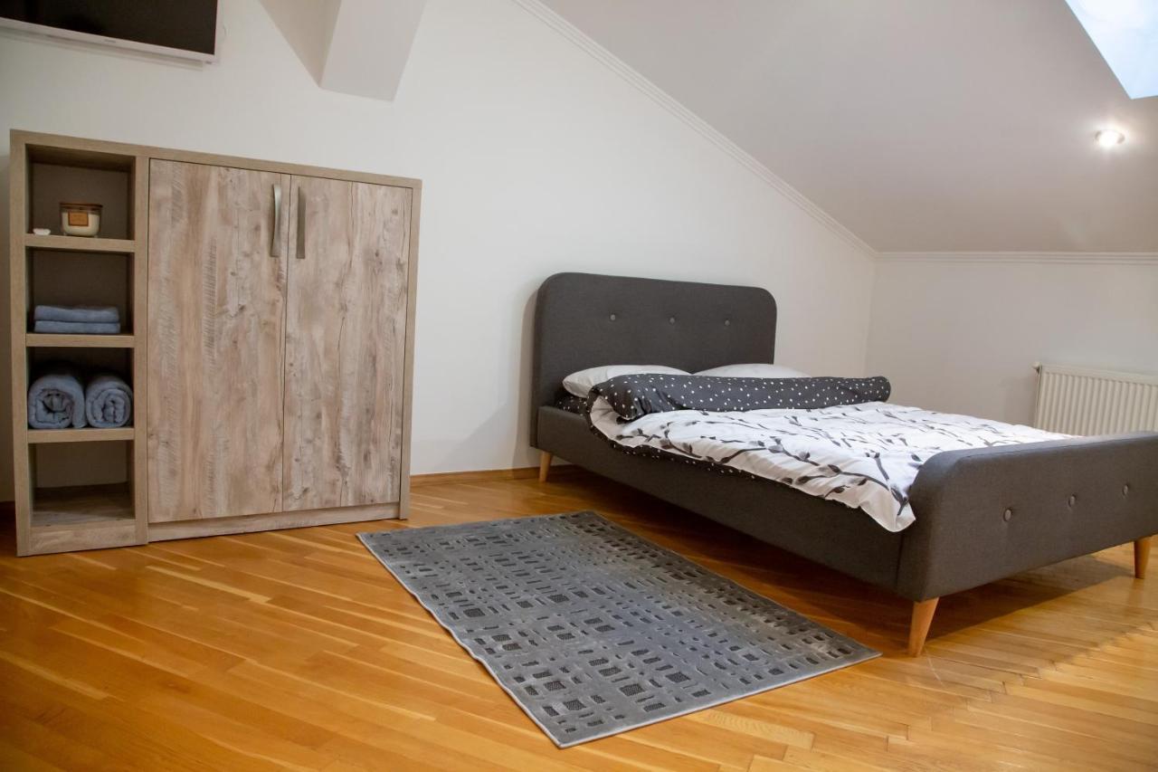 Apartment Kostyushka Lviv Bagian luar foto