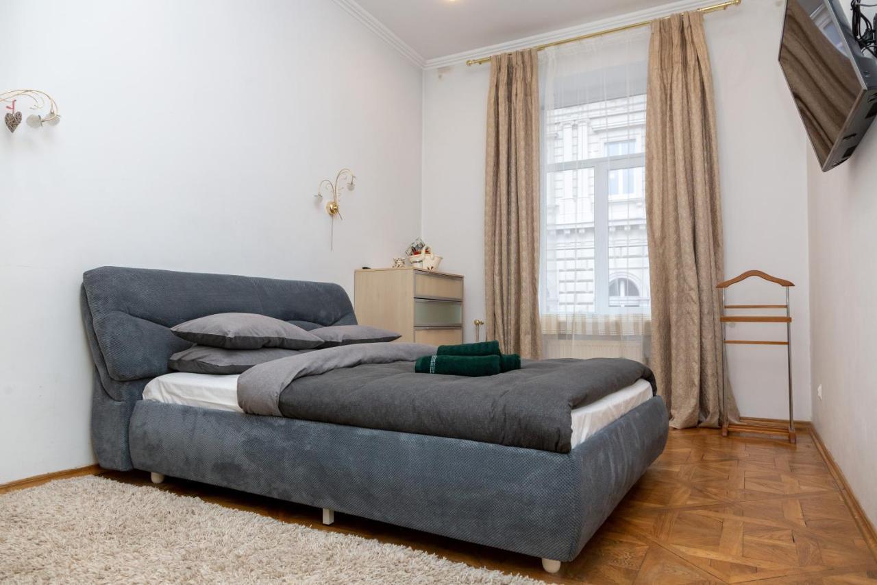 Apartment Kostyushka Lviv Bagian luar foto