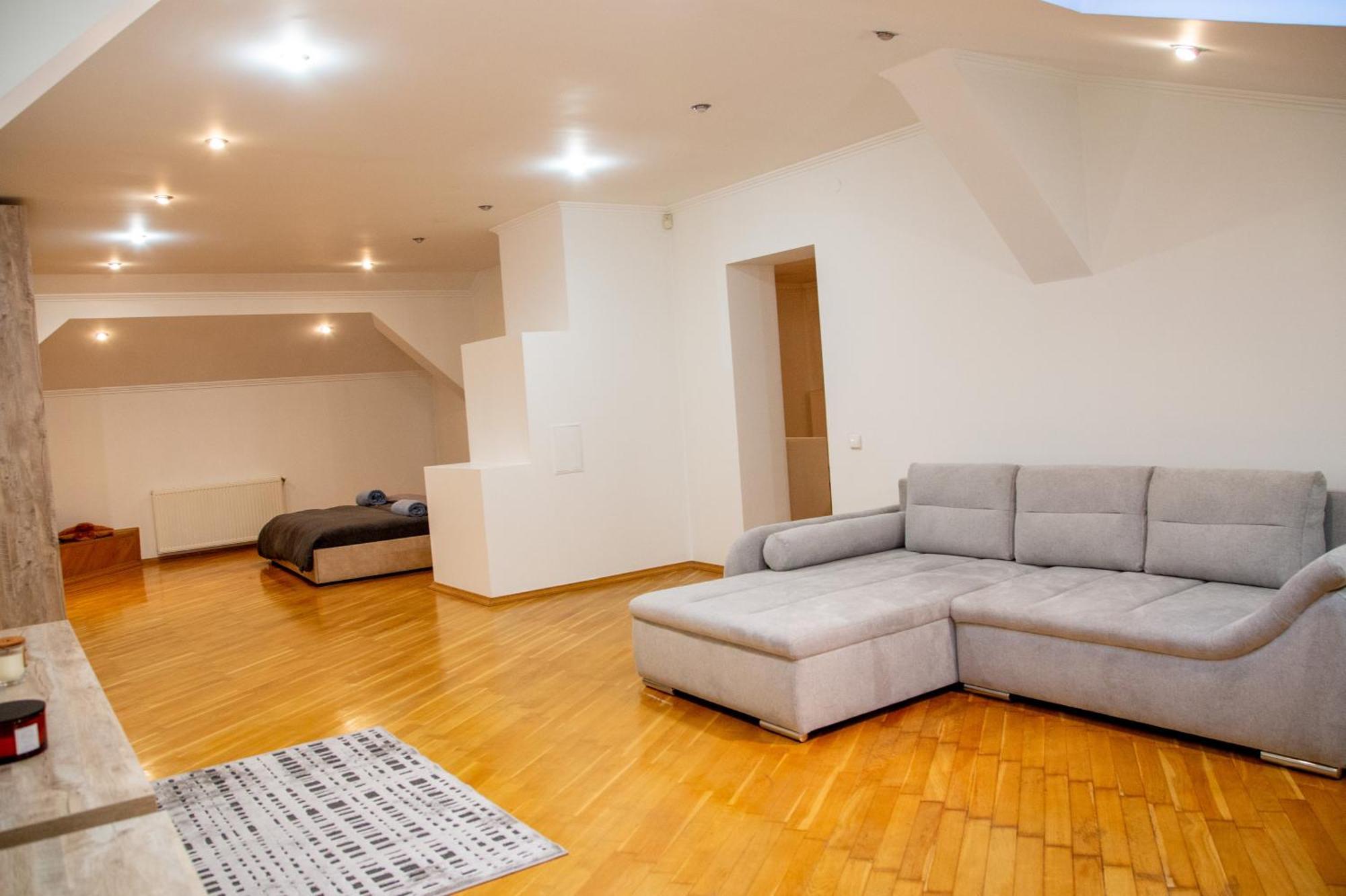 Apartment Kostyushka Lviv Bagian luar foto