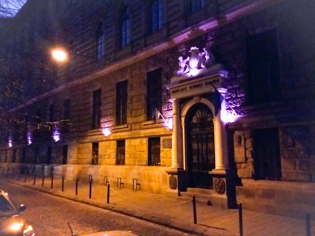 Apartment Kostyushka Lviv Ruang foto